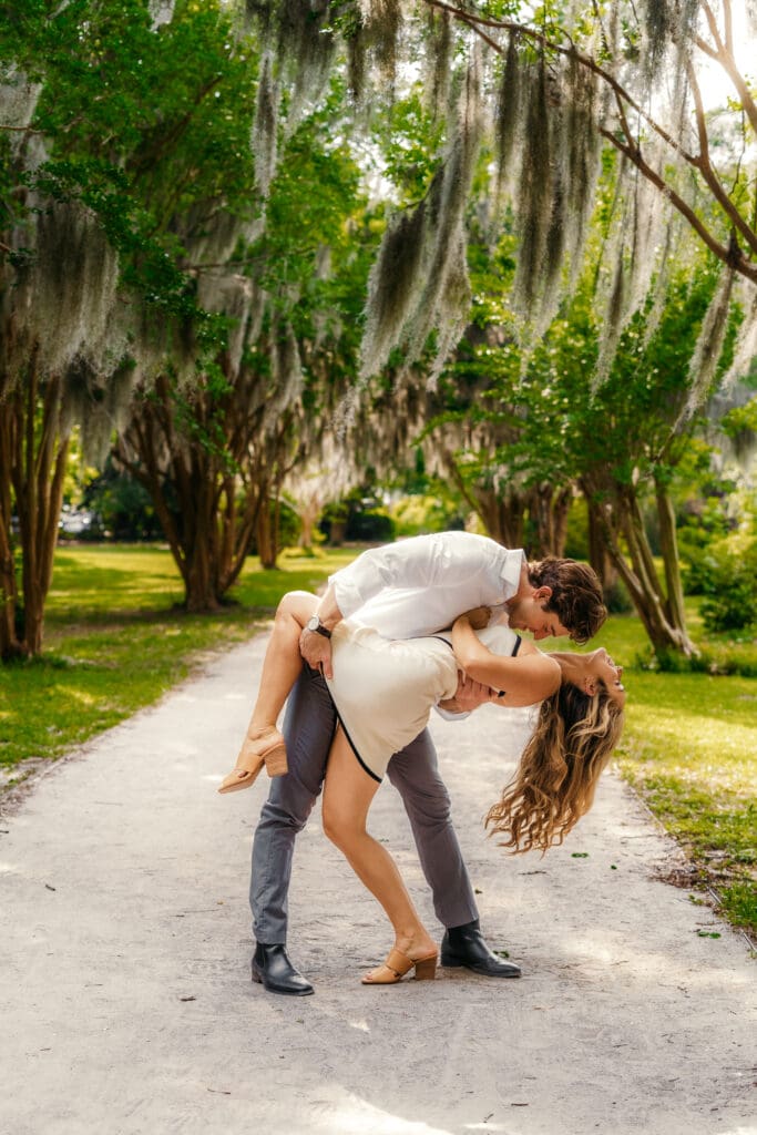 Charleston SC engagement photographer at Hampton Park 