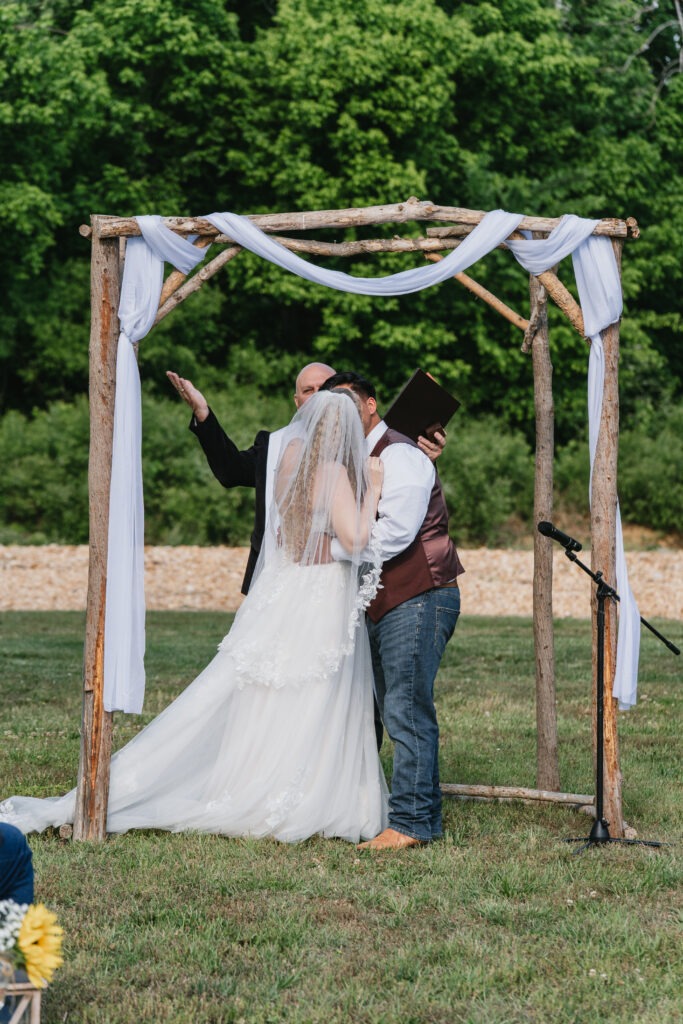 First kiss for bride and groom at Cactus creek